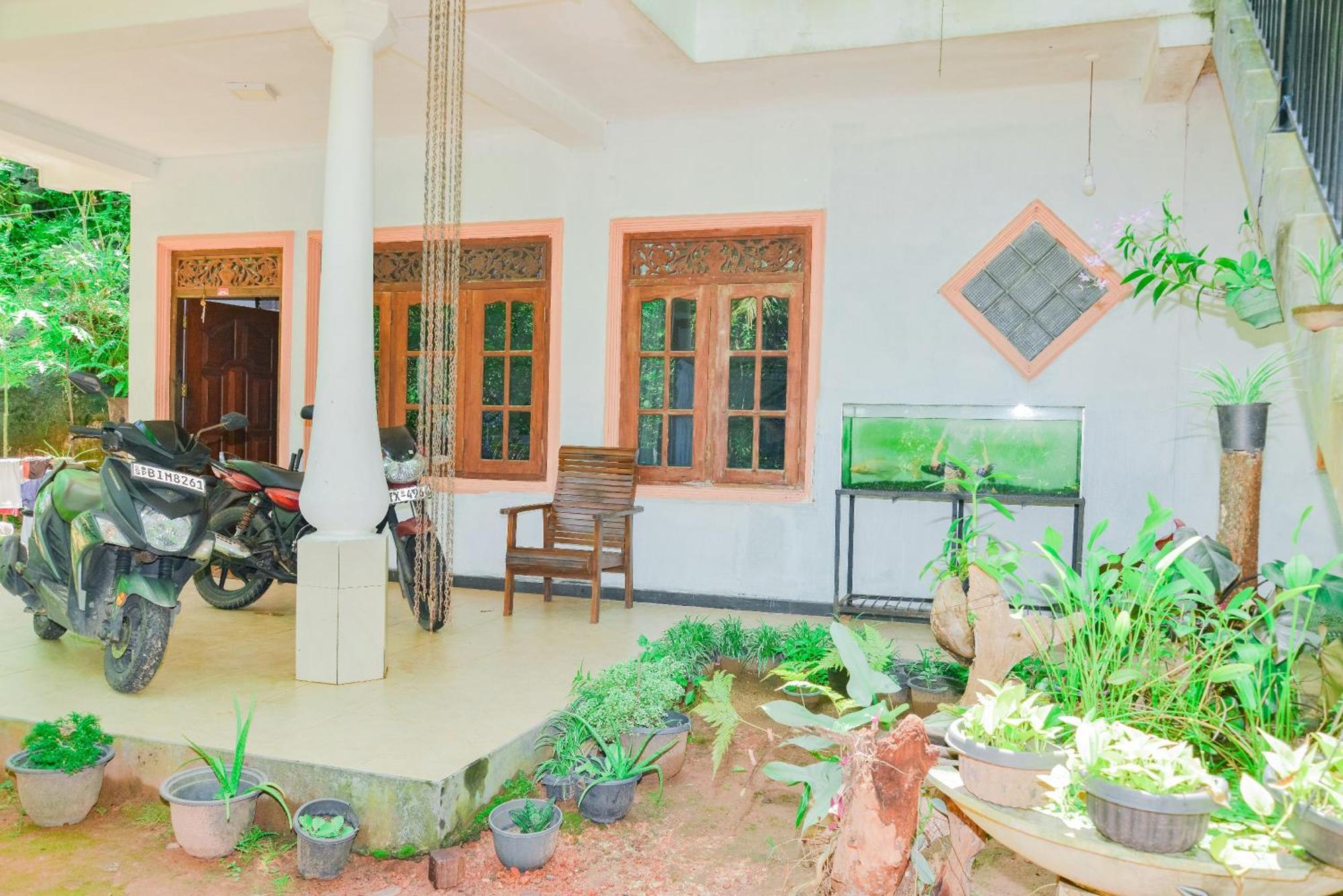 Rock Side Inn Unawatuna Exterior photo